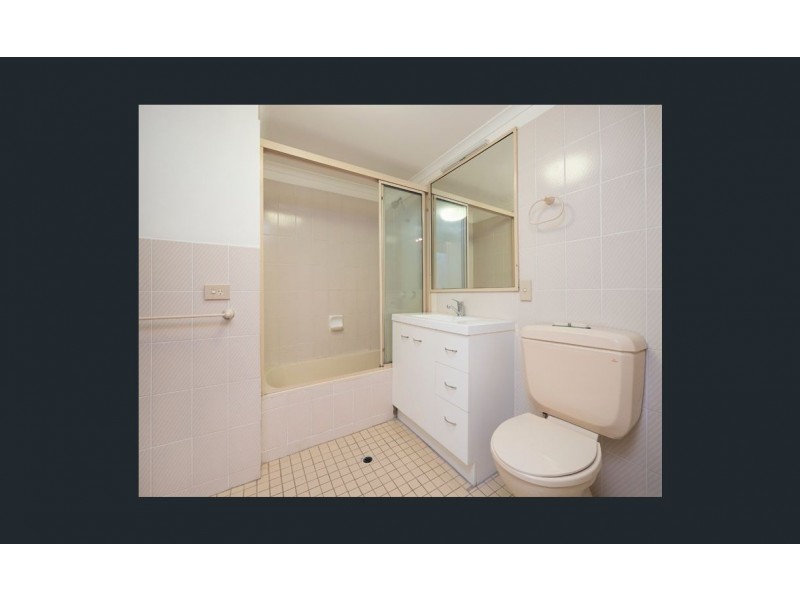 10/8 Carr Street, St Lucia QLD 4067