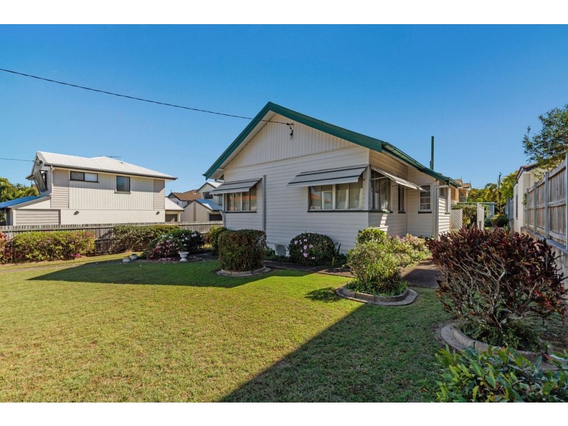 8 Buna Street, Chermside QLD 4032