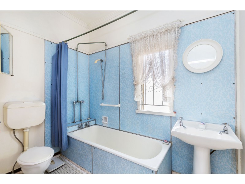 8 Buna Street, Chermside QLD 4032