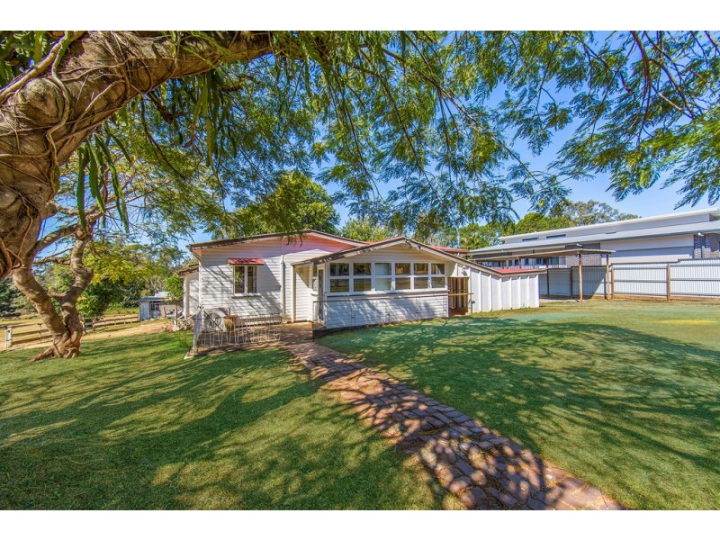 141 Ridley Road, Bridgeman Downs QLD 4035