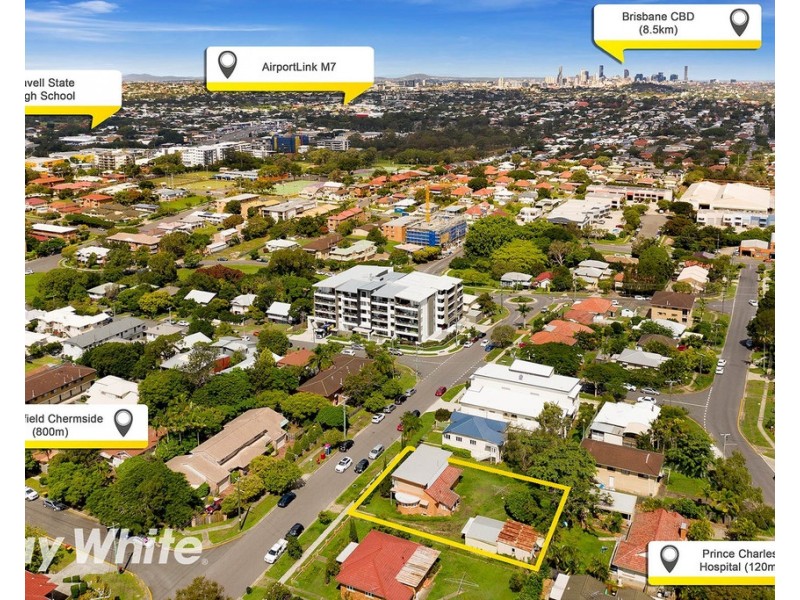 22 Farnell Street, Chermside QLD 4032