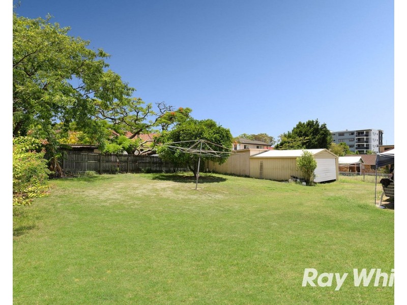 22 Farnell Street, Chermside QLD 4032