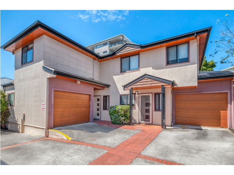 Unit 2 / 19 Western Avenue, Chermside QLD 4032