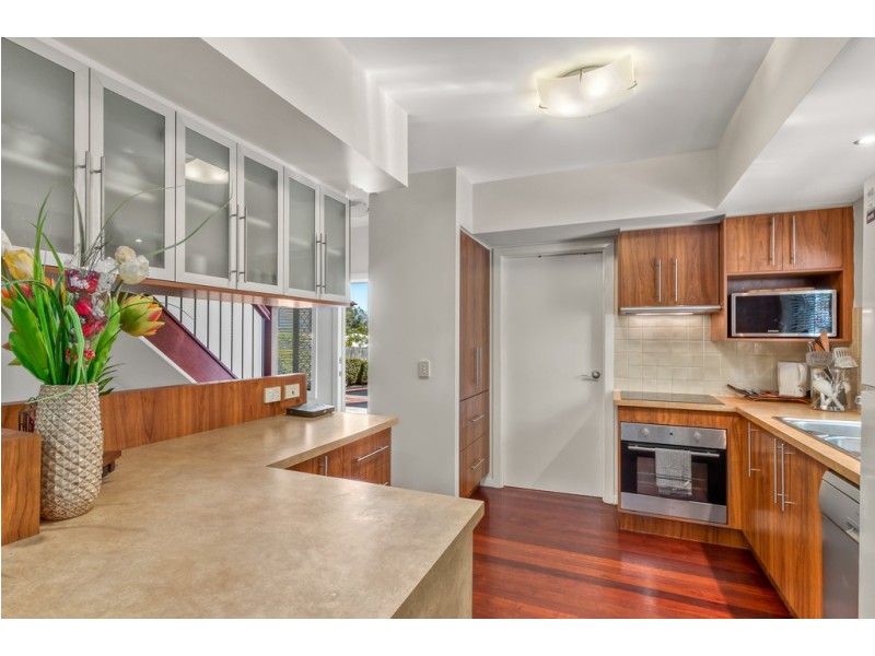 Unit 2 / 19 Western Avenue, Chermside QLD 4032