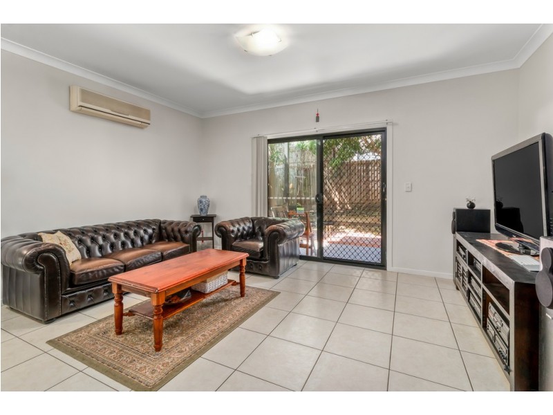 Unit 2 / 19 Western Avenue, Chermside QLD 4032