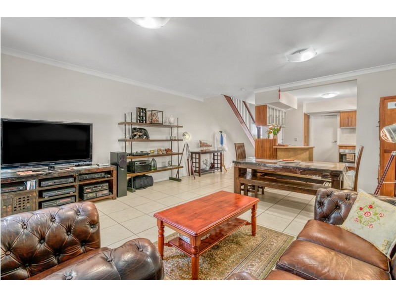 Unit 2 / 19 Western Avenue, Chermside QLD 4032