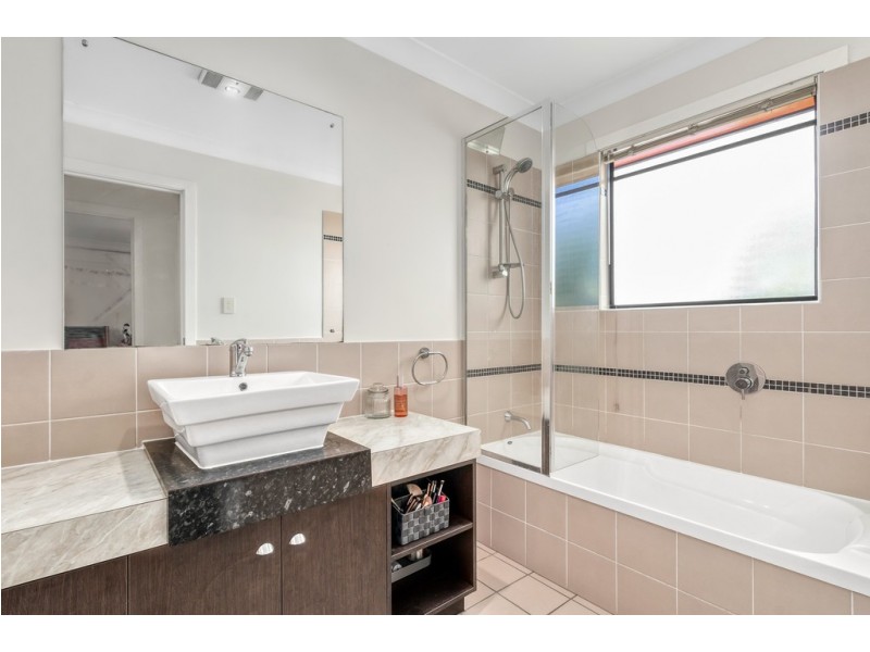 Unit 2 / 19 Western Avenue, Chermside QLD 4032