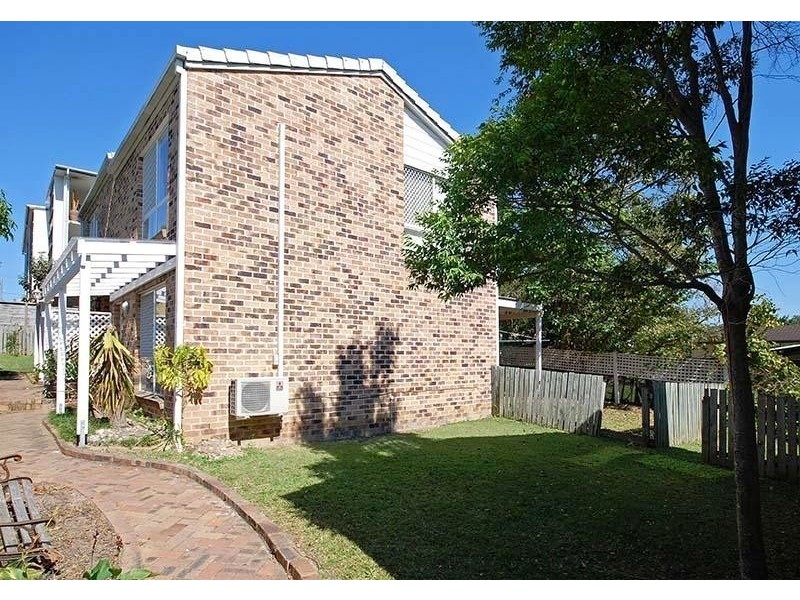 Unit 2 / 12 Sammells Drive, Chermside QLD 4032