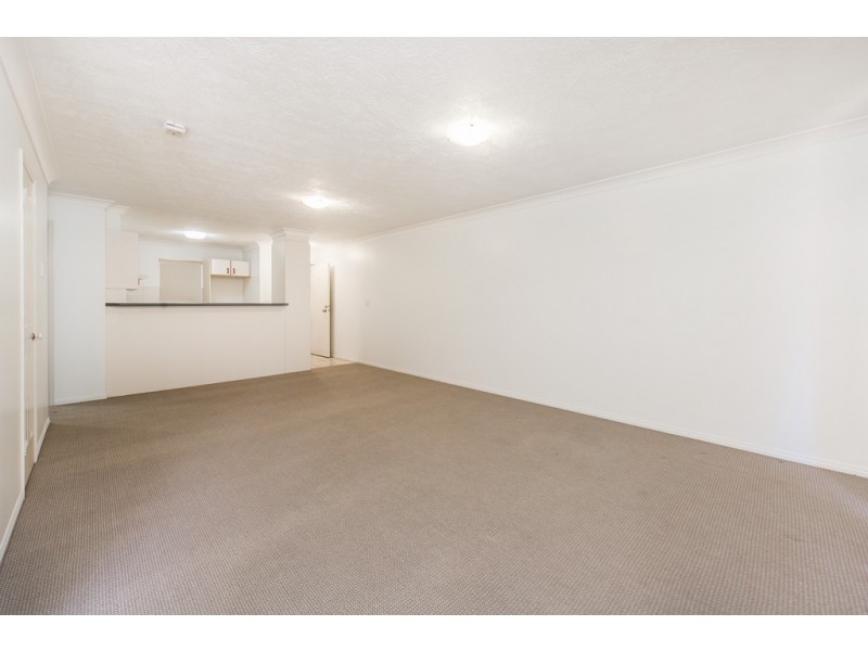 1/34 Kruetzer Street, Nundah QLD 4012