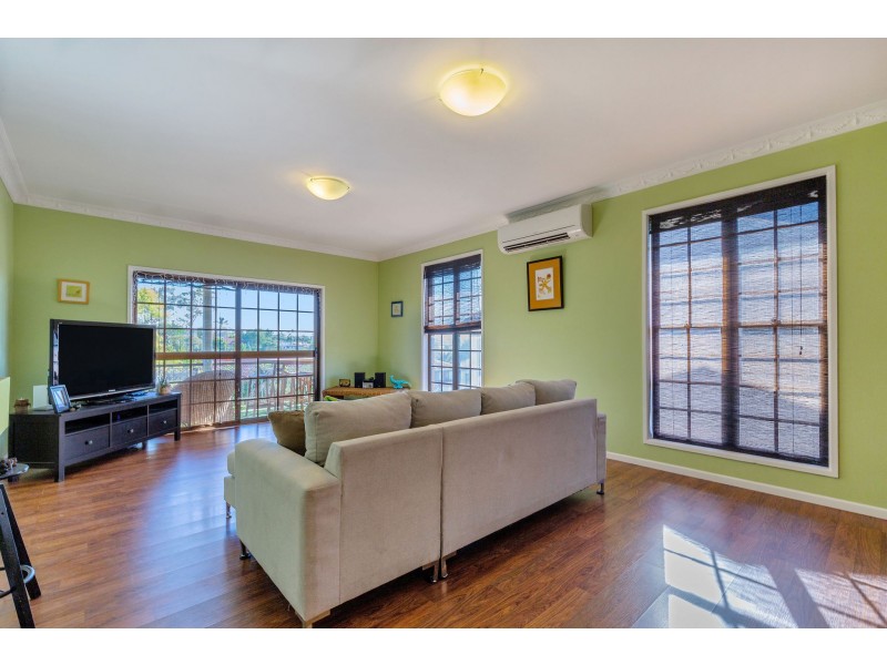 18 Remick Street, Stafford Heights QLD 4053