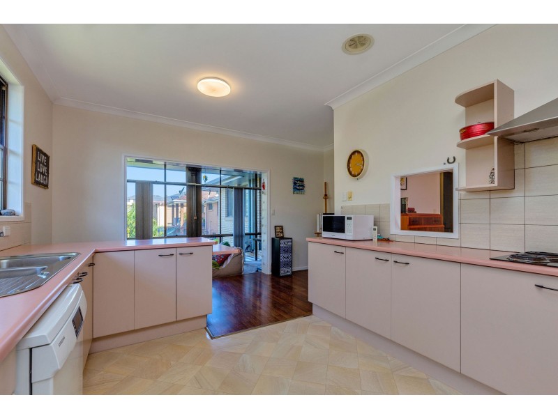 18 Remick Street, Stafford Heights QLD 4053