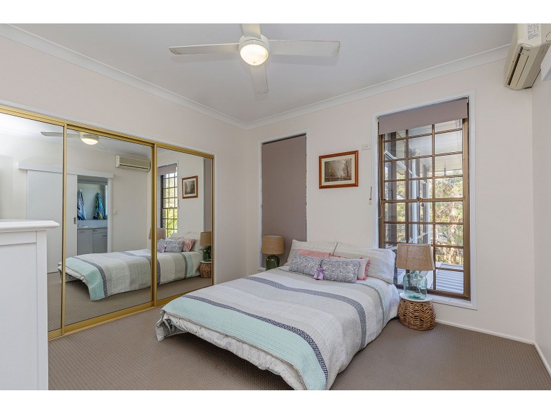 18 Remick Street, Stafford Heights QLD 4053