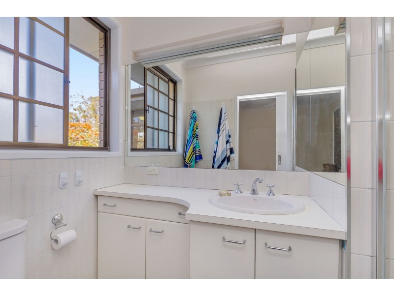 18 Remick Street, Stafford Heights QLD 4053