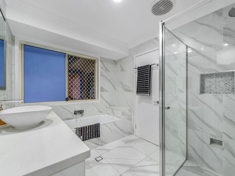 6 Cadillac Court, Joyner QLD 4500