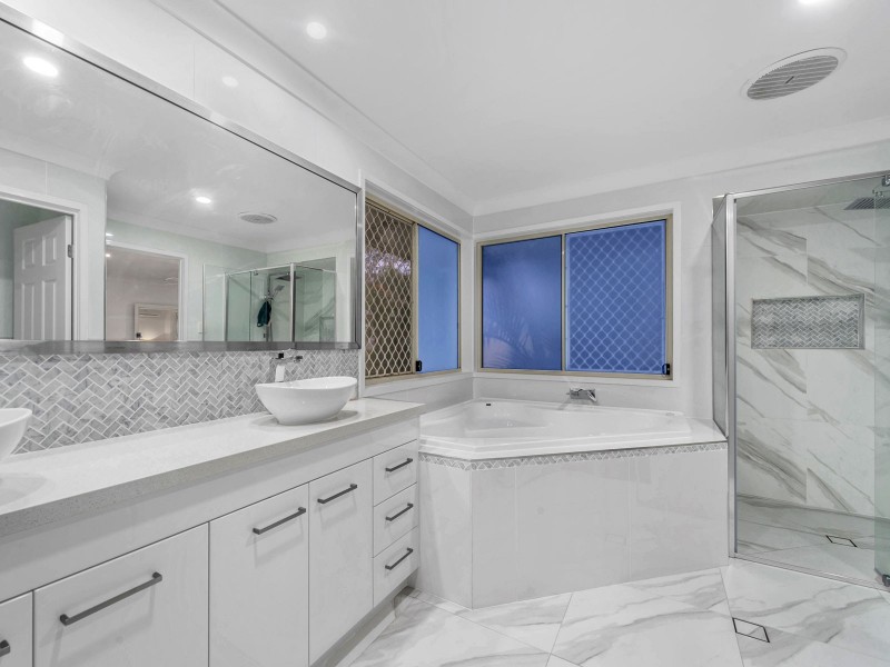 6 Cadillac Court, Joyner QLD 4500