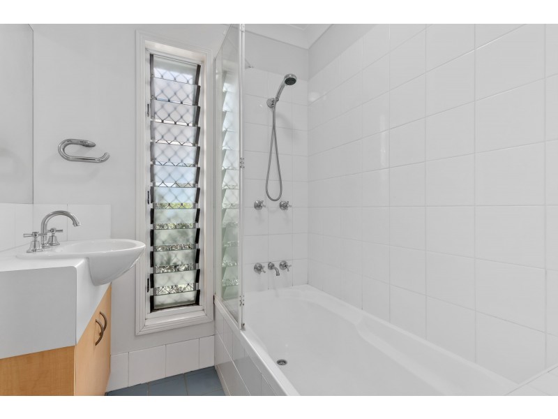 13 Austin Street, Wavell Heights QLD 4012