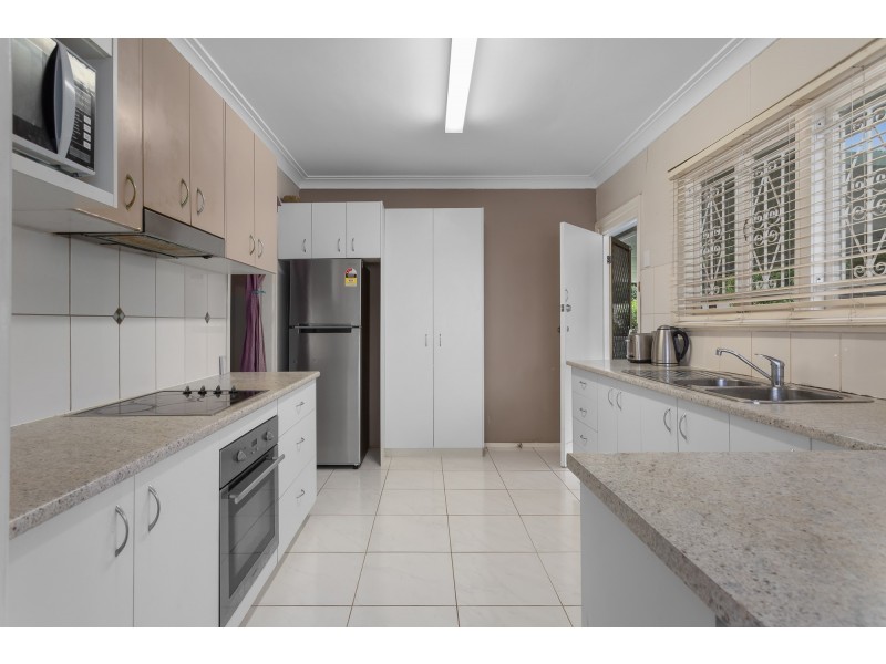 613 Robinson Road West, Aspley QLD 4034