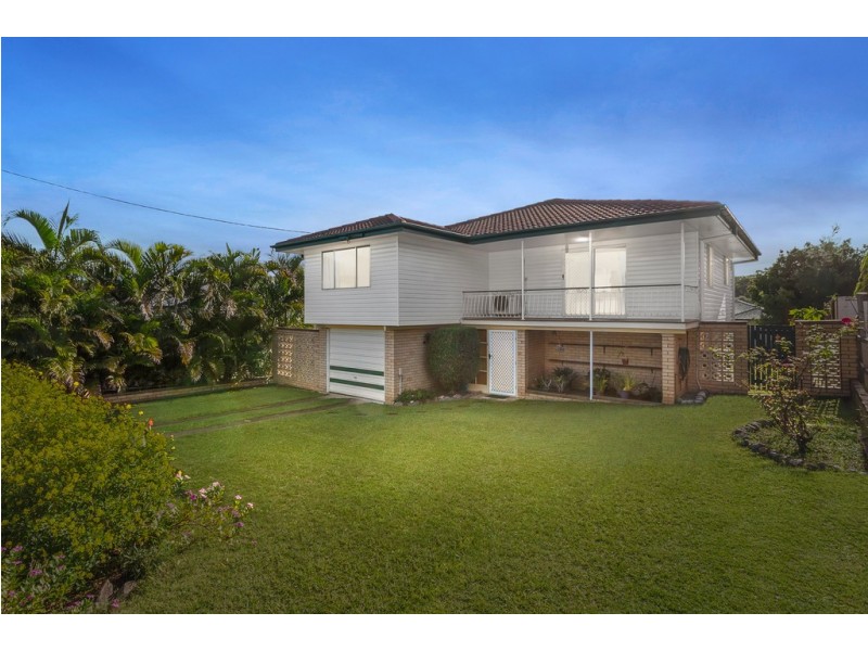 62 Maundrell Terrace, Chermside West QLD 4032