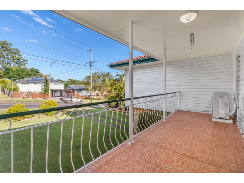 62 Maundrell Terrace, Chermside West QLD 4032