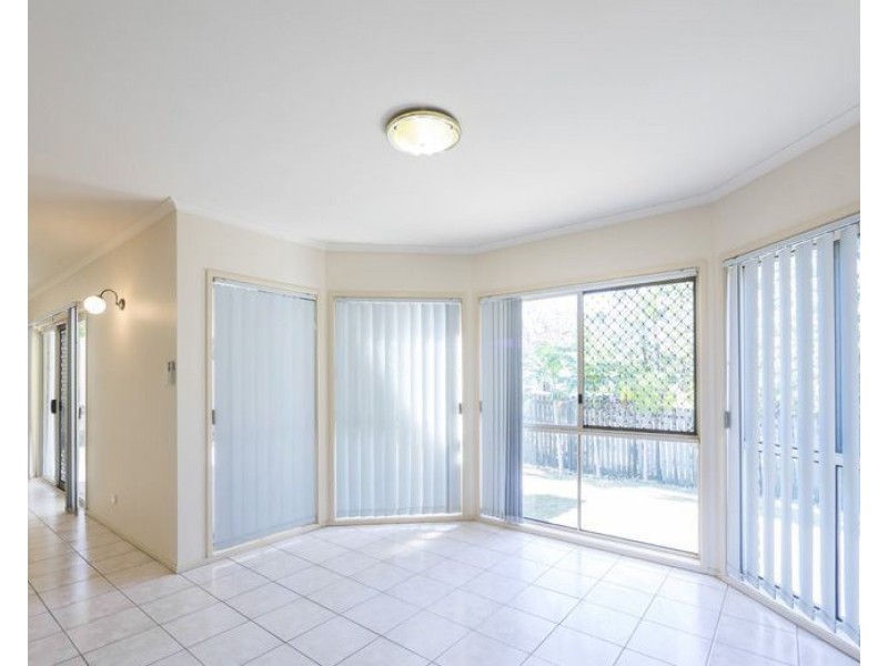 28 Karri Place, Bridgeman Downs QLD 4035