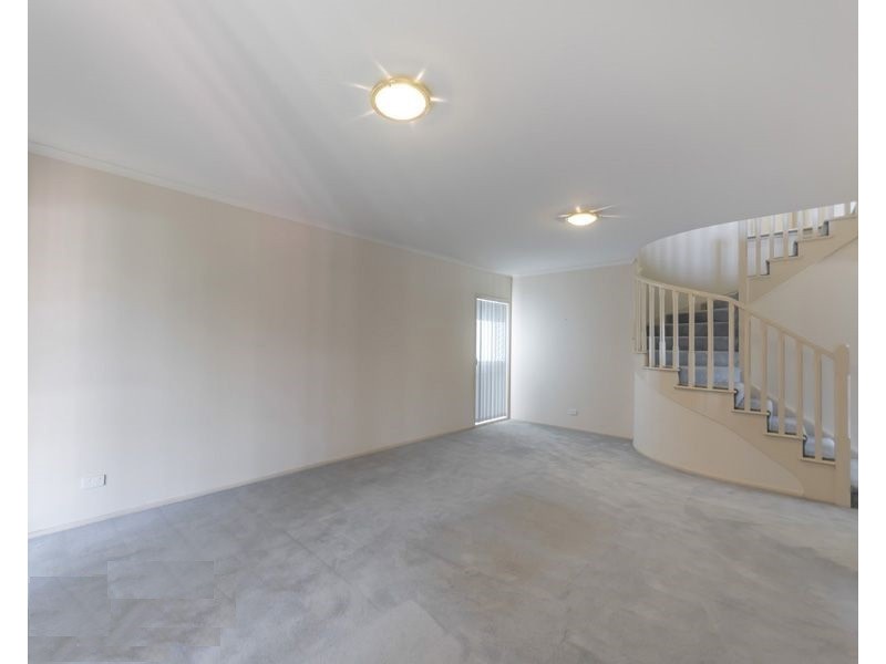 28 Karri Place, Bridgeman Downs QLD 4035