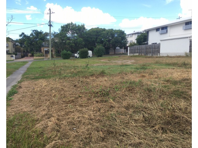 34 Henry Street, Chermside QLD 4032