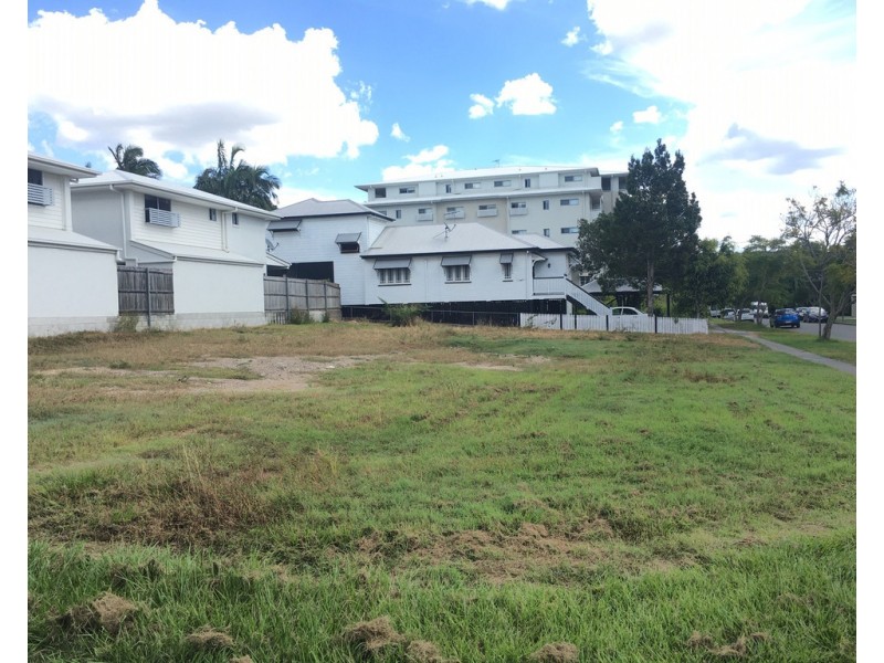 34 Henry Street, Chermside QLD 4032