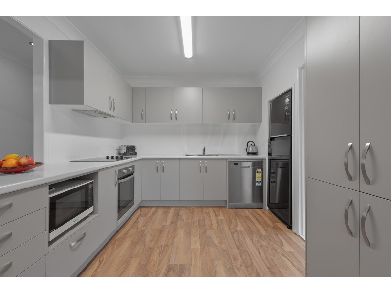 61 Thompson Street, Zillmere QLD 4034