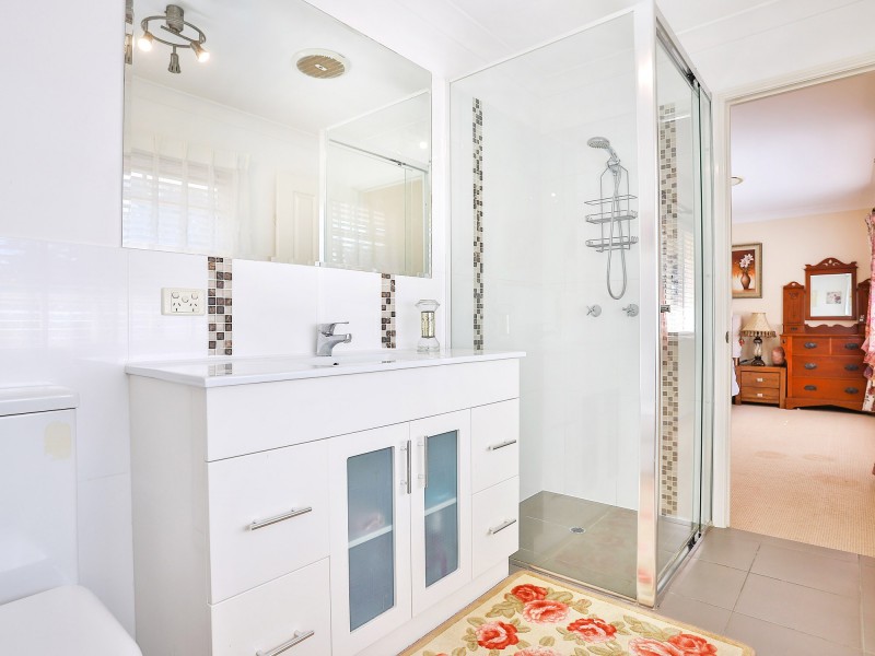137 Galaxy Street, Bridgeman Downs QLD 4035