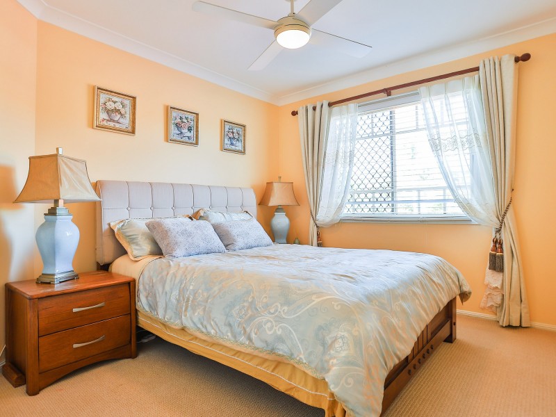 137 Galaxy Street, Bridgeman Downs QLD 4035