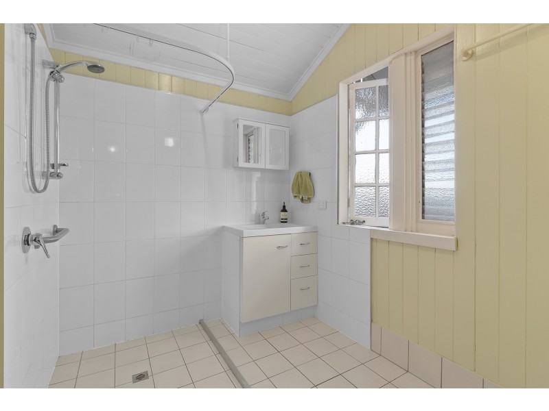 280 Rode Road, Wavell Heights QLD 4012