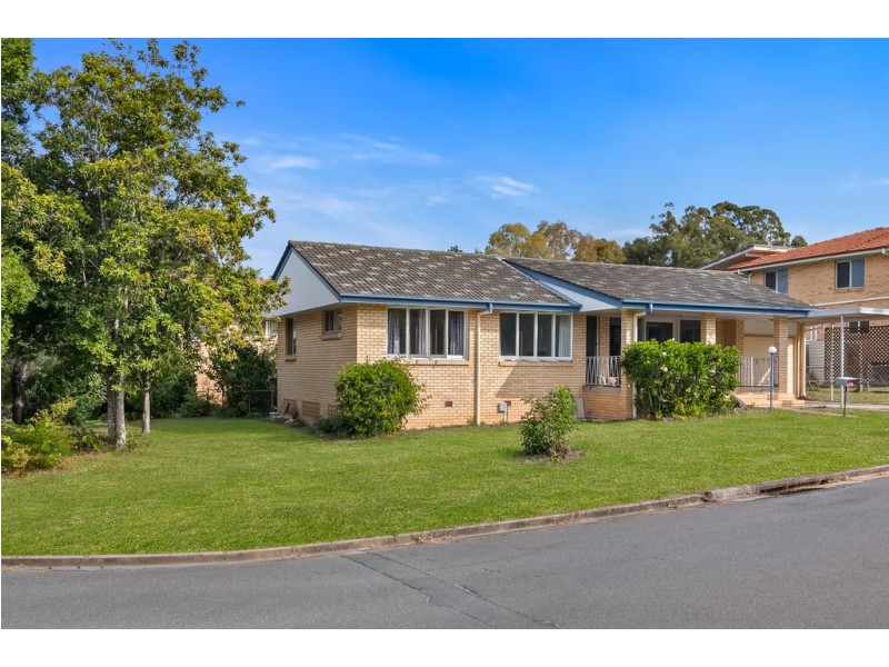 2 Kanofski Street, Chermside West QLD 4032