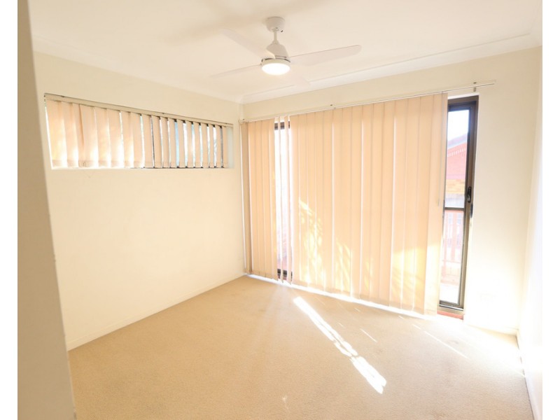 6/30 Hilltop Avenue, Chermside QLD 4032