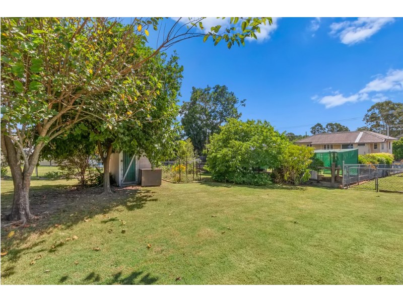 53 Basnett Street, Chermside QLD 4032