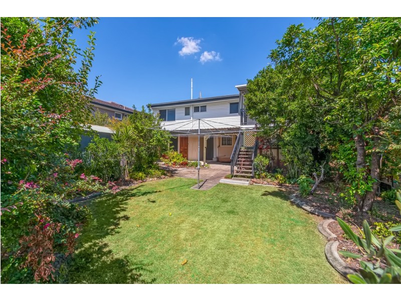 53 Basnett Street, Chermside QLD 4032