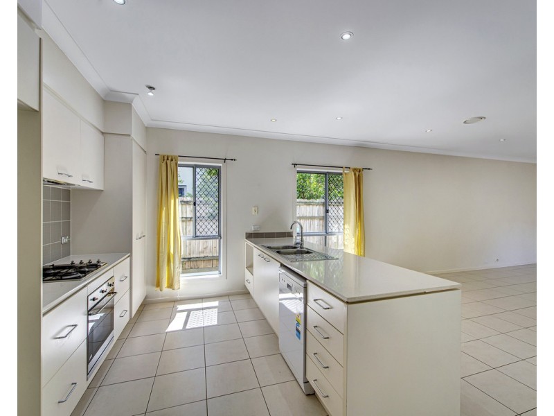 73 Highbridge Circuit, Carseldine QLD 4034