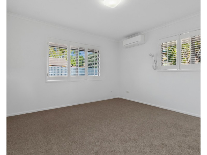 1 Amadues Street, Aspley QLD 4034