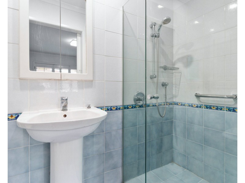 1 Amadues Street, Aspley QLD 4034