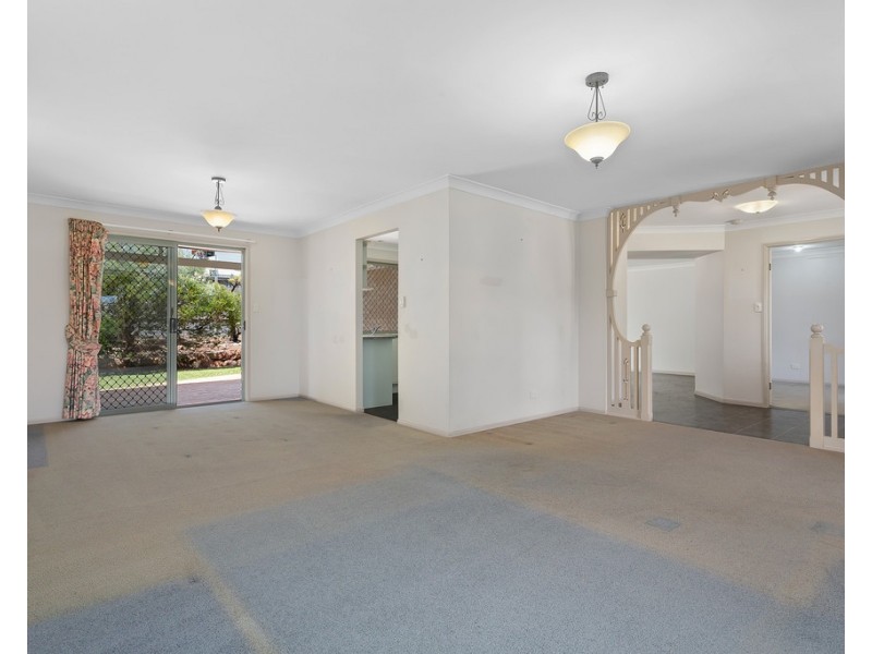 14 Trecarne Street, Bridgeman Downs QLD 4035