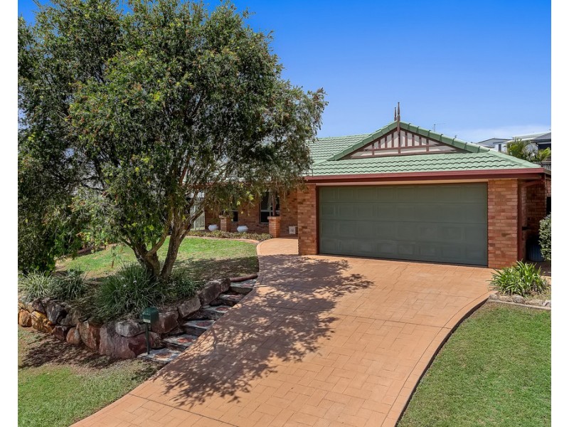 14 Trecarne Street, Bridgeman Downs QLD 4035