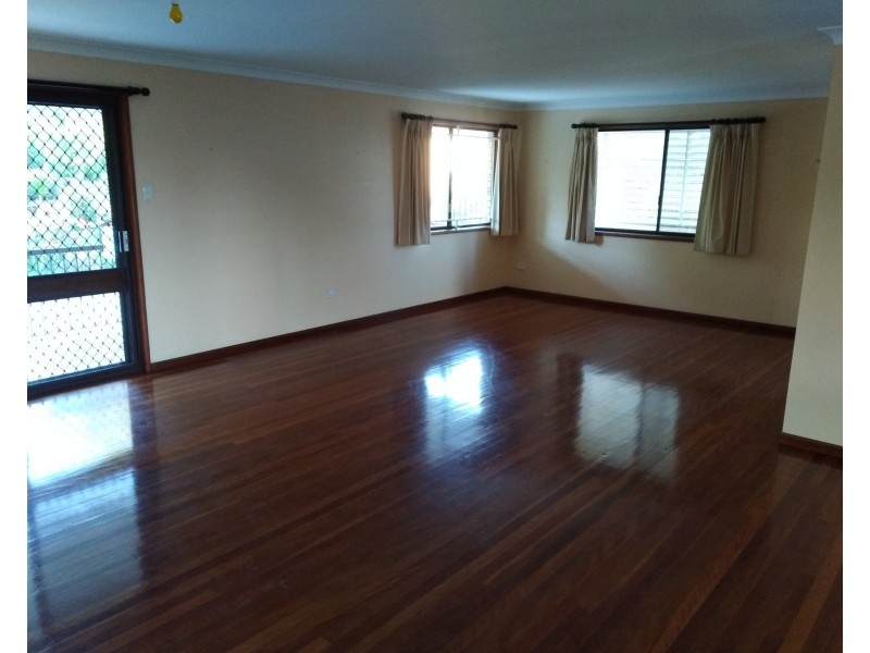 11 Sauterne Street, Carseldine QLD 4034