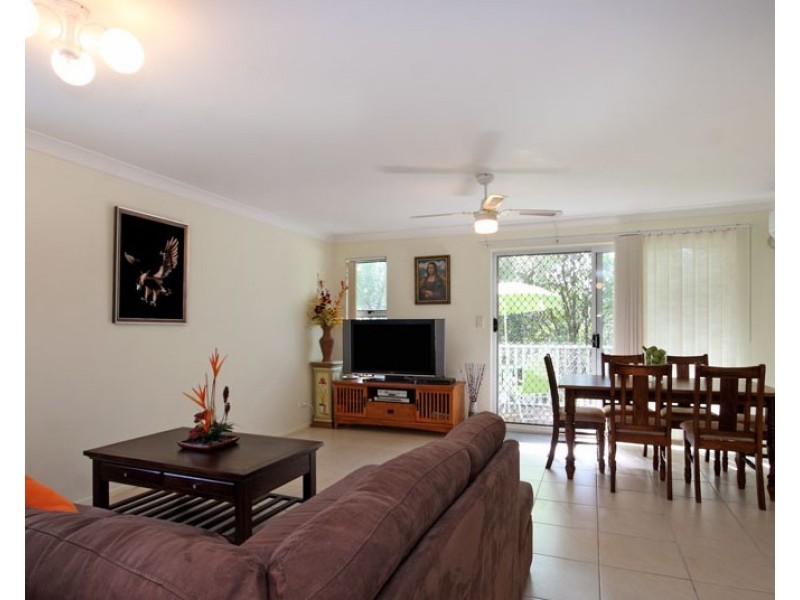 Unit 5 / 2 Halcomb Street, Zillmere QLD 4034
