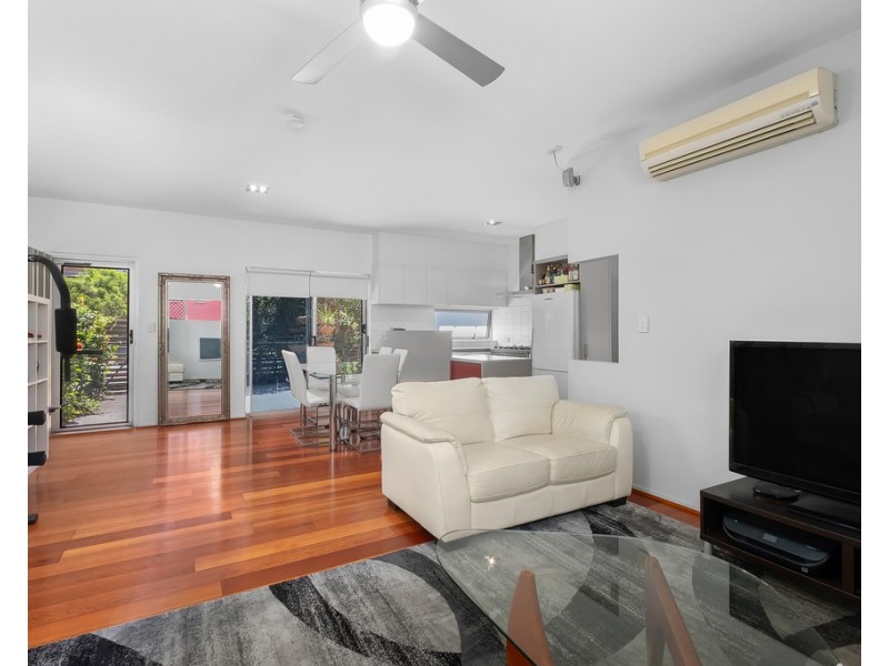 1/9 Kelso Street, Chermside QLD 4032