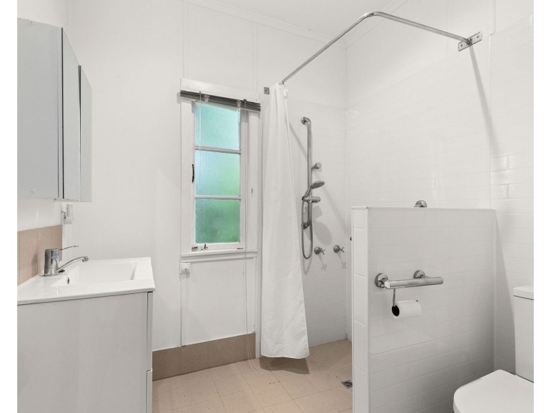 5 Miller Street, Chermside QLD 4032