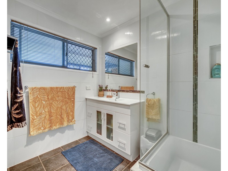 9 Riesling Street, Carseldine QLD 4034