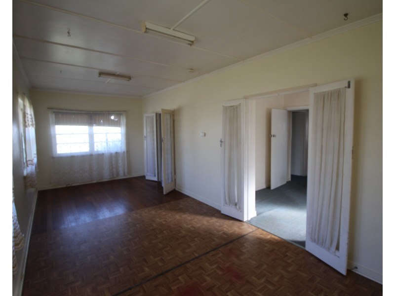 18 Weeroona Street, Chermside QLD 4032