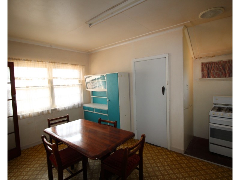 18 Weeroona Street, Chermside QLD 4032