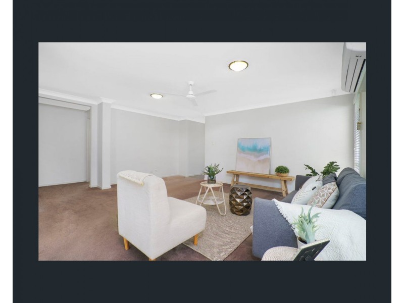 10 April Crescent, Bridgeman Downs QLD 4035