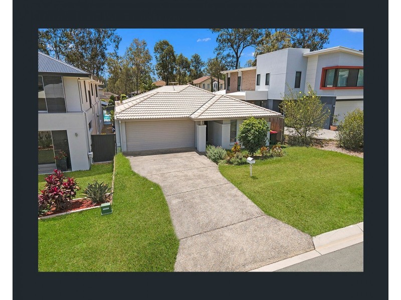 10 April Crescent, Bridgeman Downs QLD 4035