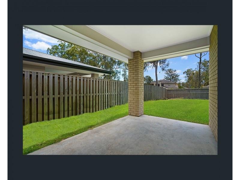 10 April Crescent, Bridgeman Downs QLD 4035